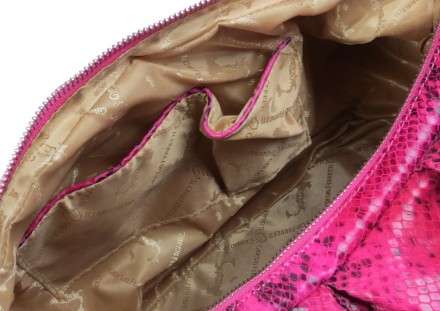 Женская сумка из натуральной кожи Giorgio Ferretti розовая M31357M24 rose
Описан. . фото 9