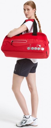 Спортивная сумка 55L Diadora Bag Tennis 103.172620
Описание товара:
	Сумка выпол. . фото 4