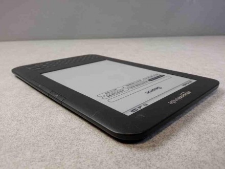 Электронная книга Amazon Kindle 3
Эргономичный дизайн позволяет читать в любом п. . фото 8