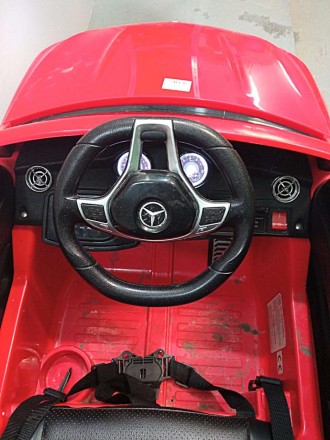 Электромобиль BAMBI M4124 EBLR, Красный выполнен в стиле популярной машины, обла. . фото 6