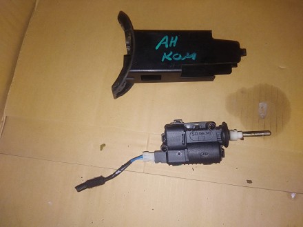 Замок лючка бака Opel Astra H 13158426. Луцк. фото 1 Замок лючка бака Opel Astra H 13158426. Луцк. фото 1
