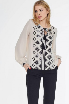 Гарна блуза жіночного, ніжного дизайну - універсальний варіант, що підходить під. . фото 2