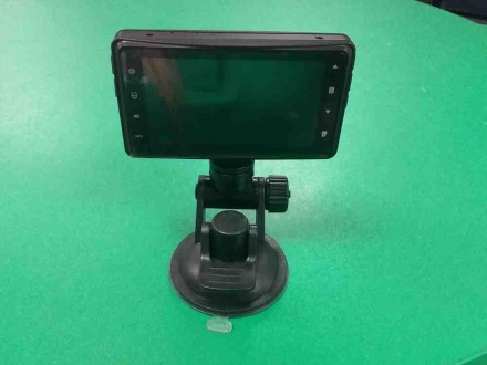 Максимальна роздільна здатність відео SuperHD (2304x1296)
Вбудований GPS
Немає
З. . фото 3