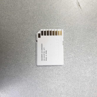 MicroSD-SD adapter. Забезпечує сумісність карт microSD з пристроями, оснащеними . . фото 3