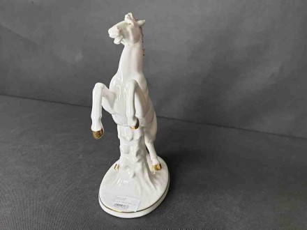 Статуэтка Лошадь, сделанная из качественной керамики. Станет отличным предметом . . фото 3