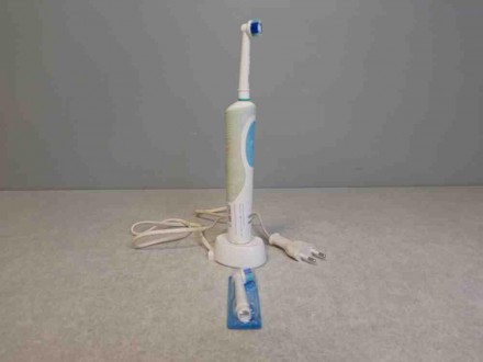 Електрична зубна щітка Braun Oral-b Vitality Precision Clean Type 3757
Внимание!. . фото 4