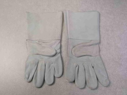 Опис товару:
Захисні зварювальні рукавички виготовлені з термостійкого спилка дл. . фото 3