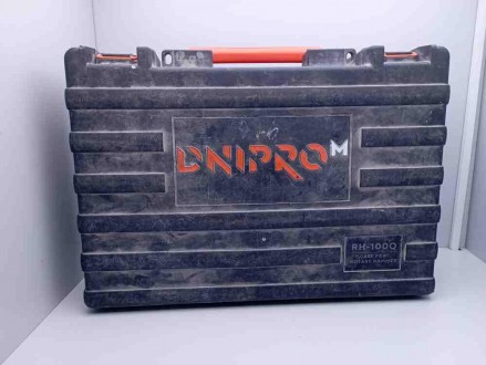 Перфоратор Dnipro-M RH-100Q (19776000) позволяет проделать отверстия в различных. . фото 2