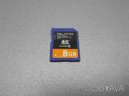 SD 8Gb — компактний електронний пам'яткий пристрій, який використовується для зб. . фото 1