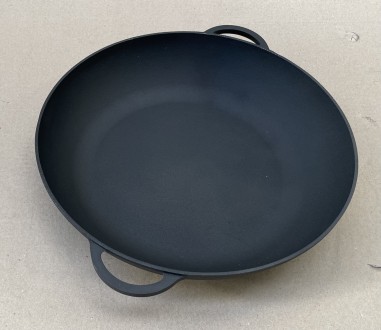 
Сковорода жаровня чавунна діаметр 50 см, висота 10 см, вага 9,8 кг. 
Виробництв. . фото 3