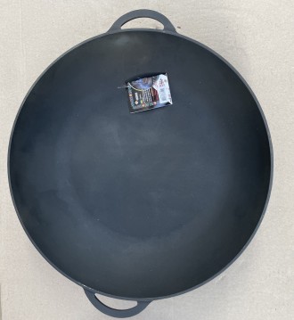 
Сковорода жаровня чавунна діаметр 40 см, висота 9 см, з двома литими ручками. В. . фото 10