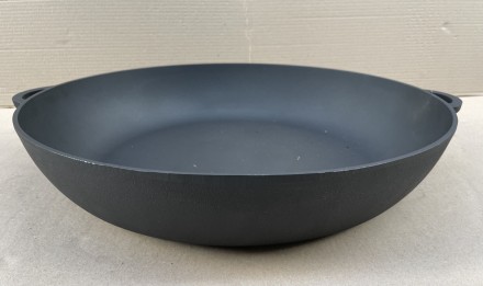 Сковорода жаровня чугунная диаметр 40 см, высота 9 см, с двумя литыми ручками. В. . фото 6