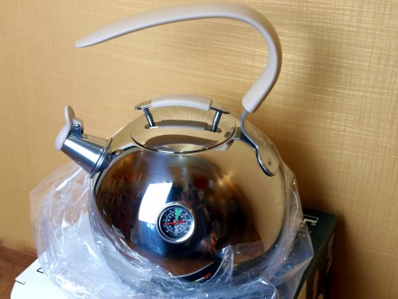 Чайник объёмом 2,4 л от Zepter International с термометром.
Подходит для любой . . фото 3