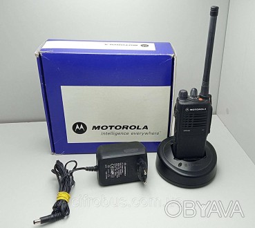 а из наиболее распространенных моделей портативных радиостанций Motorola GP-340.. . фото 1