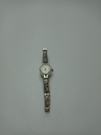 Механічний жіночий годинник, 17 каменів, ручний завод механізму, металевий ремін. . фото 6