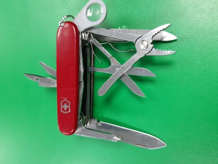 Victorinox Swisschamp 1.6795
Внимание! Комиссионный товар. Уточняйте наличие и к. . фото 3