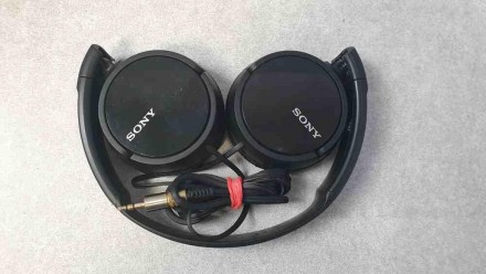 Навушники накладні Sony із закритим типом акустичного оформлення, що говорить пр. . фото 2