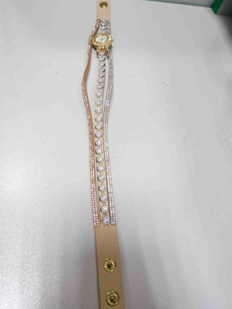 Жіночі годинники в стилі Пандора виконані у вигляді шкіряного браслета з набором. . фото 3