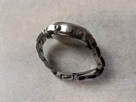 Наручний годинник Guess (копія) жіночий, на металевому ремінці, кварцовий механі. . фото 3