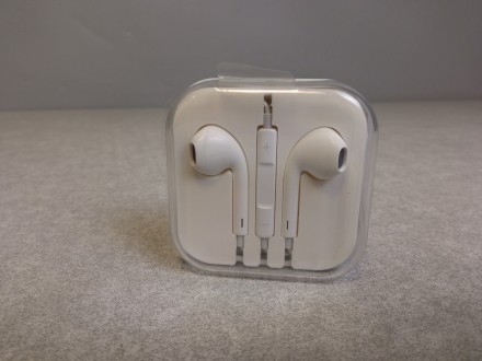 Навушники Apple EarPods (копія)
- Тип навушників: Вкладки;
- Тип підключення: Др. . фото 10