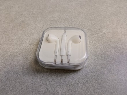 Навушники Apple EarPods (копія)
- Тип навушників: Вкладки;
- Тип підключення: Др. . фото 7