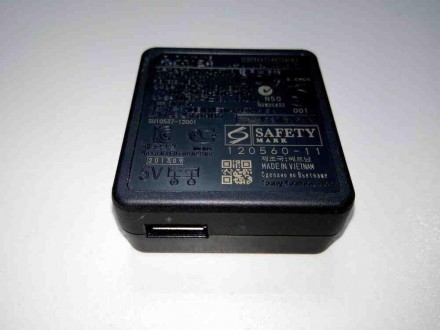 Зарядное устройство Sony AC-UB10
Внимание! Комиссионный товар. Уточняйте наличие. . фото 4