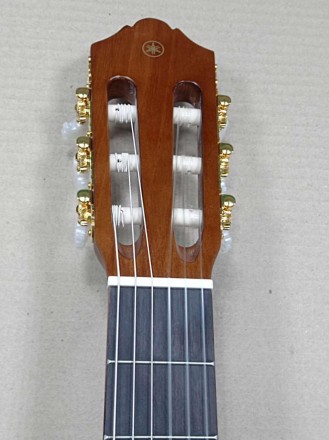 Yamaha C70 — це одна з найдоступніших за ціною повнорозмірних класичних гітар Ya. . фото 7