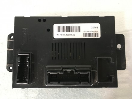 Блок Temperature Control Module Ford Explorer 2011-2019 
Код запчастини: HB5T-19. . фото 2