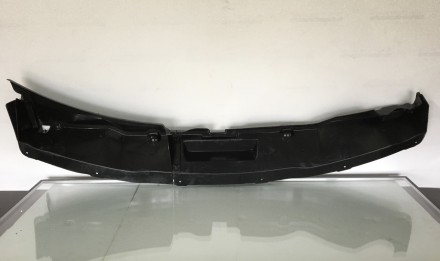 Жабо пластик нижняя часть дефект Ford Explorer (Форд Эксплорер) 2011-2019
 Код з. . фото 2