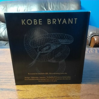 Баскетбольный мяч Spalding Kobe Bryant Black Snake NBA Limited Edition (7)

Ба. . фото 4