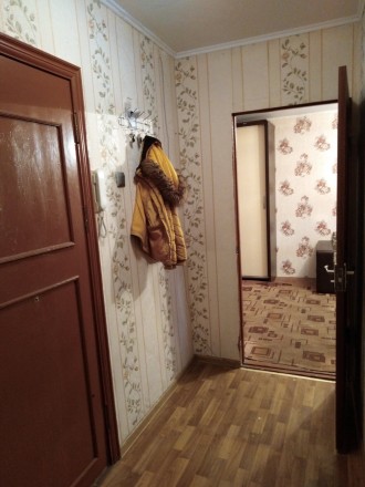 Квартира находится на ул Мандрыковская , с косметическим ремонтом, раздельными к. Победа-3. фото 3