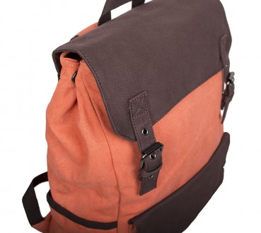 Красивый рюкзак оранжевого цвета. Аксессуар сделан из прочного материала. Внутри. . фото 7