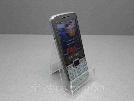 Телефон, поддержка двух SIM-карт, экран 2.4", разрешение 320x240, камера 1.30 МП. . фото 3