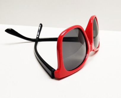 Сонцезахисні окуляри
Захист від УФ 400
Лінза поляризаційна
колір як на фото, . . фото 2