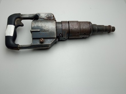 Пистолет ПЦ 52-1 - поршневой однозарядный самовзводный пиротехнический инструмен. . фото 7