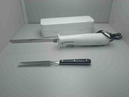 Электрический нож Ambiano XJ-15411-W
Объем поставкиtage: 220–240 В~, 50–60 Гц
Ре. . фото 4
