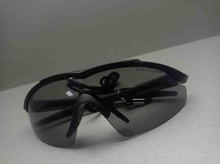 Тактичні окуляри Tactical Glasses 5.11
Матеріал лінз — Полікарбонат
Матеріал опр. . фото 6