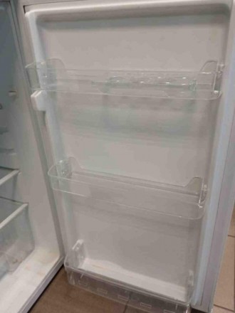 Холодильник Elenberg MRF 146-O
Двухкамерная компактная модель, которая подойдет . . фото 5