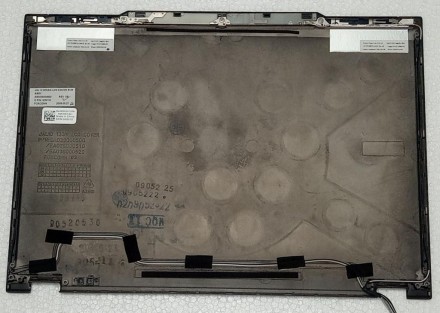 Кришка матриці з ноутбука DELL Latitude E4300 CN-0W301D AM03S000800

Стан гарн. . фото 3