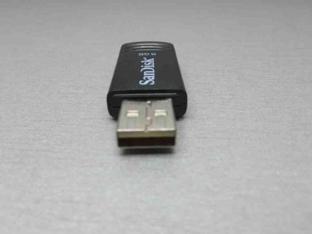 USB 8Gb - це пам'ятєвий пристрій, який використовує як носій флеш-пам'яті, і під. . фото 5