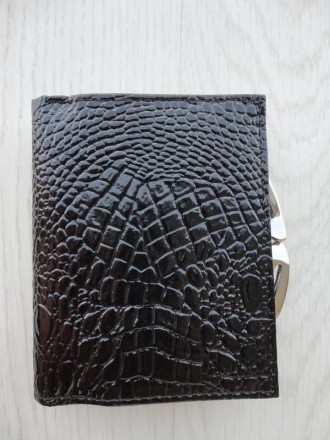 Женский кожаный кошелек Dr.Koffer (черный) 

Хорошее качество
Кожаный, с деко. . фото 4