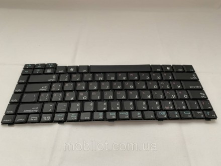 Клавиатура к ноутбуку Samsung М40 оригинальная. В хорошем состоянии, есть следы . . фото 4