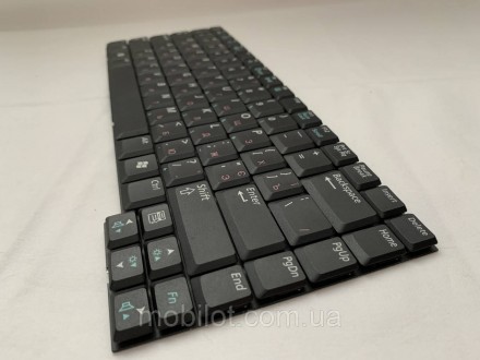 Клавиатура к ноутбуку Samsung М40 оригинальная. В хорошем состоянии, есть следы . . фото 7