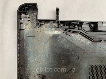 Часть корпуса поддон к ноутбуку HP 250 G6. Есть следы от эксплуатации и поврежде. . фото 7