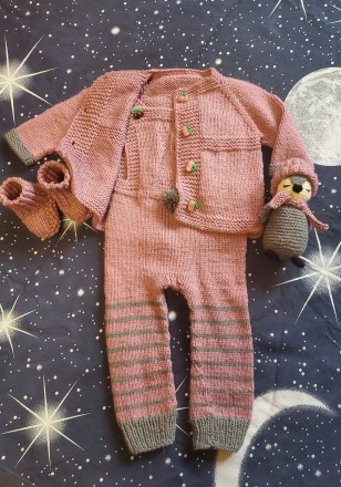 Продам детский вязанный костюмчик от 3 до 9 месяцев. Связан из тёплой и мягкой ш. . фото 3