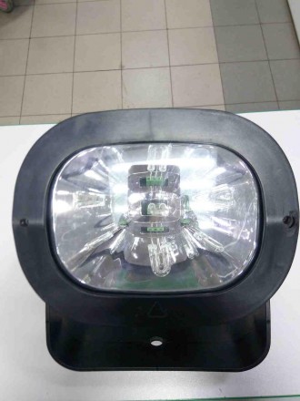 Світлове та сценічне обладнання Б/У Chauvet ST-1000S. Київ. фото 1 Світлове та сценічне обладнання Б/У Chauvet ST-1000S. Київ. фото 1