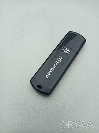 USB 64Gb — пам'ятний пристрій, що використовує як носій флешпам'ять, і під'єднує. . фото 1
