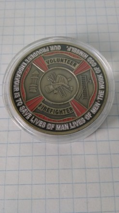 Монета пожежники США. Монета нова. Капсула не відкривалася. Розмір: 40*3 мм.. . фото 3
