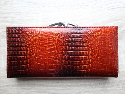 Большой женский кожаный кошелек dr.koffer (лакированный, оранжево-черный)

Отл. . фото 4