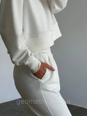 
Повсякденний трикотажний костюм білого кольору
Параметри:
S-M:
Штани: ОТ 66-70 . . фото 7